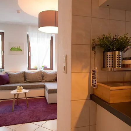 Ferienwohnung An Der Burg Альтенар